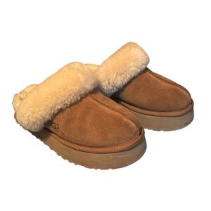 UGG Women’s Size 8 Disquette Platform Clog - Chestnut